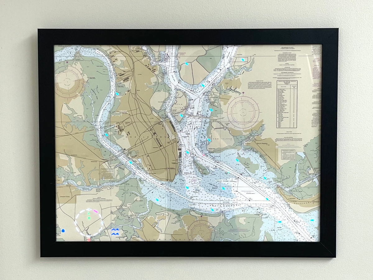 LightMap Air with Black frame showing live METAR and Weather