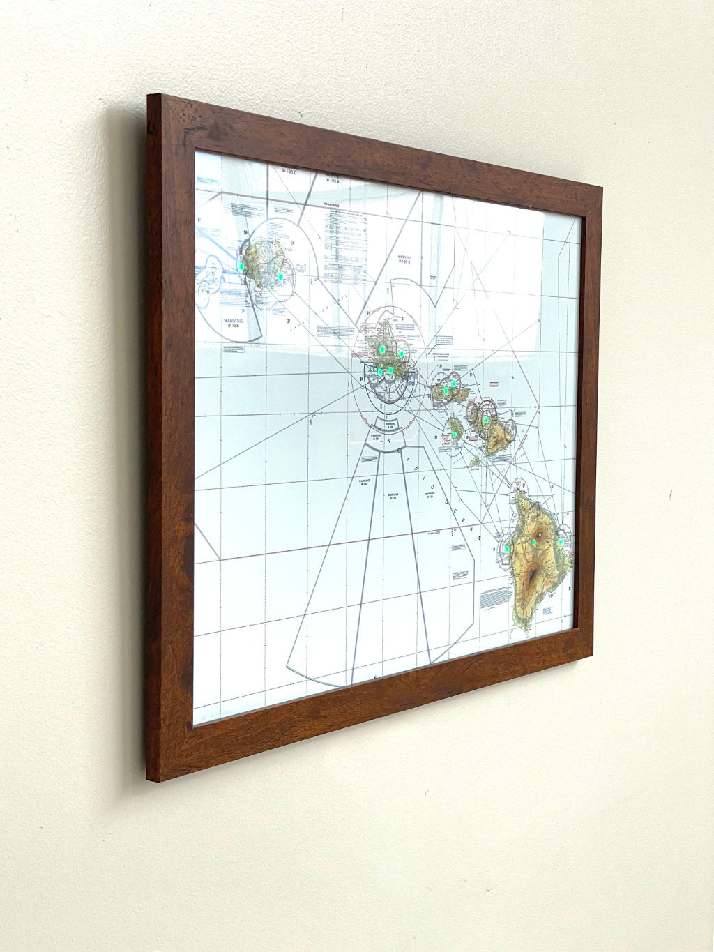 LightMap Air with Cherry frame showing live METAR and Weather