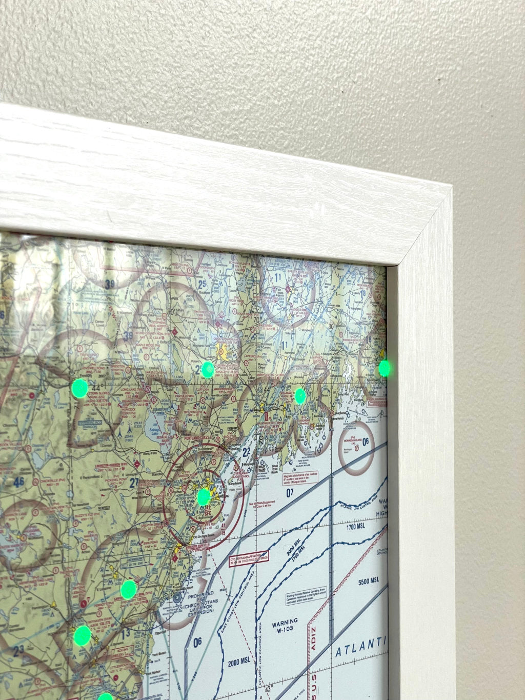 LightMap Air with White frame showing live METAR and Weather